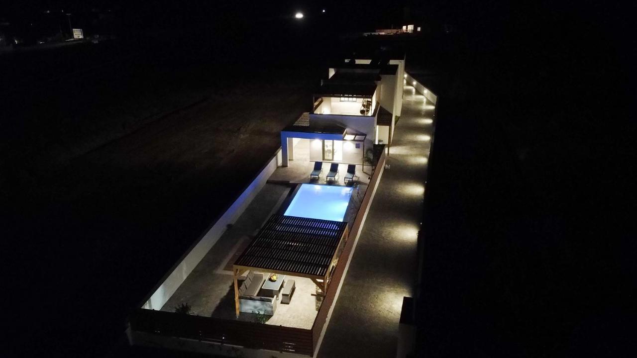 Dorieus Villa Lakhania Ngoại thất bức ảnh