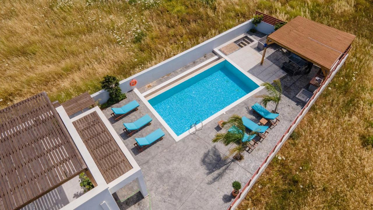 Dorieus Villa Lakhania Ngoại thất bức ảnh