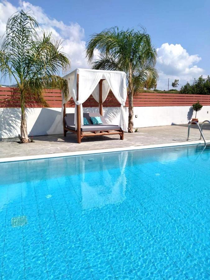 Dorieus Villa Lakhania Ngoại thất bức ảnh